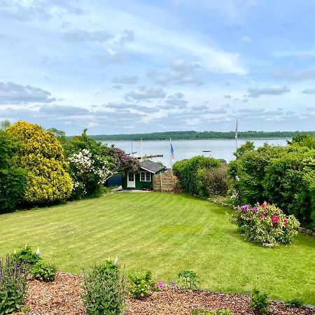 Traumhafter Seeblick Mit Grosser Terrasse Pogeez Exterior foto